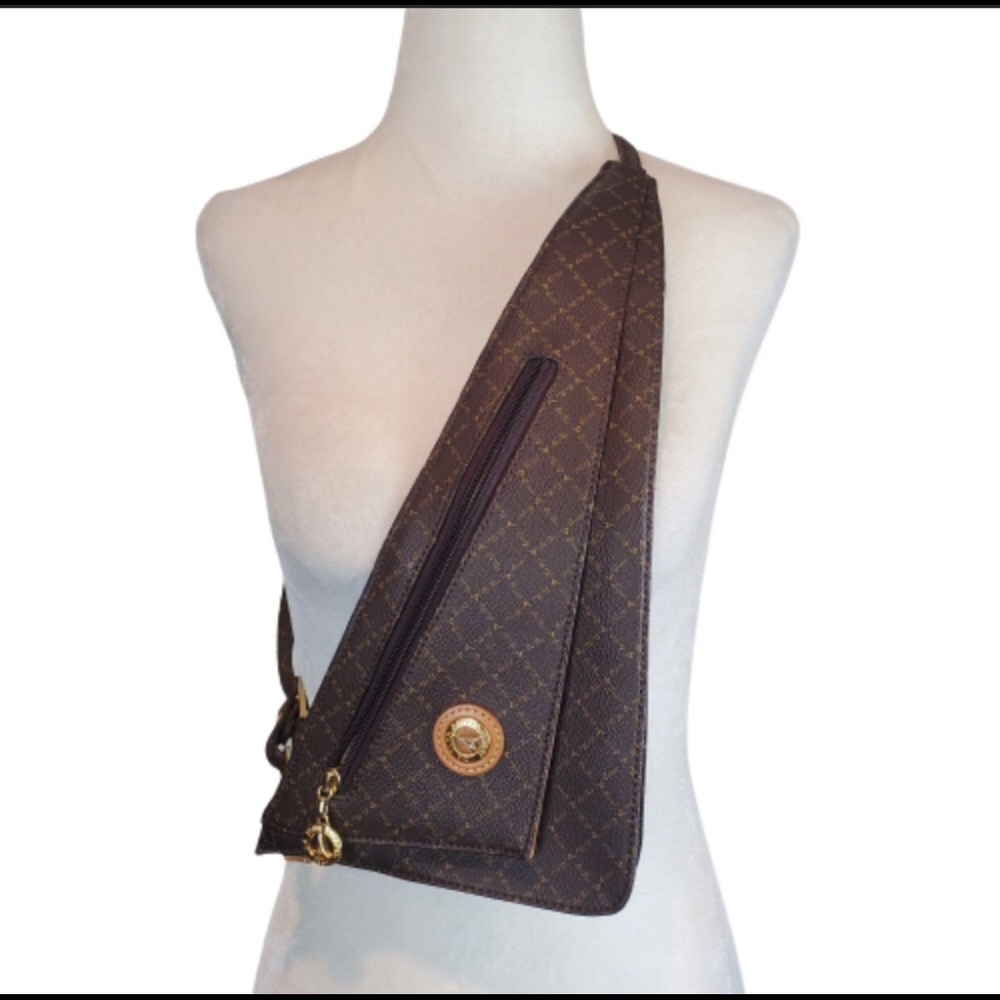 LA TOUR EIFFEL Triangle Sling Crossbody Bag